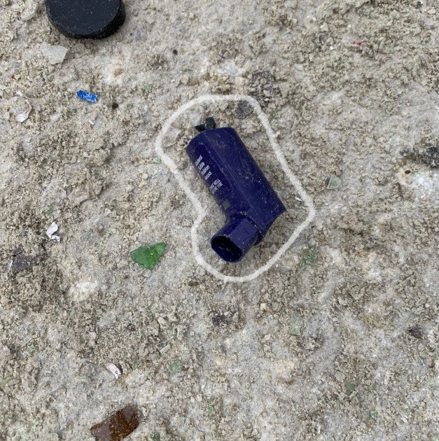 StratMaterials's tweet photo. π¨The latest #ContaminationCrime scene involves a plastic inhaler found in our glass pile. Unfortunately, it is the end of life for this material.
#SingleStream #Recycling #glassrecycling #RecycleRight #WhenInDoubtFindOut #MRF #MRFglass #inhaler https://t.co/WiC0YohtJx