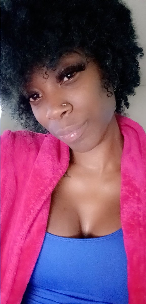 Somebody's favorite natural curly haired girl 💙🤤
#official_bluediamond #hair #hairstyle #curls #bilva #hairstyles #curlsfordays #curlsforthegirls #curlsonfleek #hairdo #curlss #perfectcurls #loosecurls #fashion #instafashion #naturalcurls #bigcurls #style #curlyhair #curly