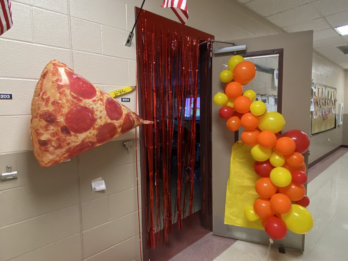 Mrs_Blohm's tweet photo. Today we had our pizza party for winning the Fun Run donation prize!!!! Thank you to @NISDLeonSprings PTA!!! https://t.co/EzFa0NO68k