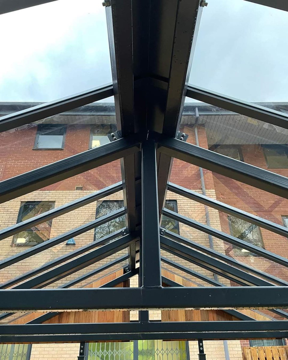 abialuminiumltd's tweet photo. Aluminium canopy roof system , anti sun glass , another top quality job by our team at Abi aluminium Ltd #rooflights #glasscanopy #abialuminiumltd #aluminiumwindowsanddoors https://t.co/lYo1ig2xDv
