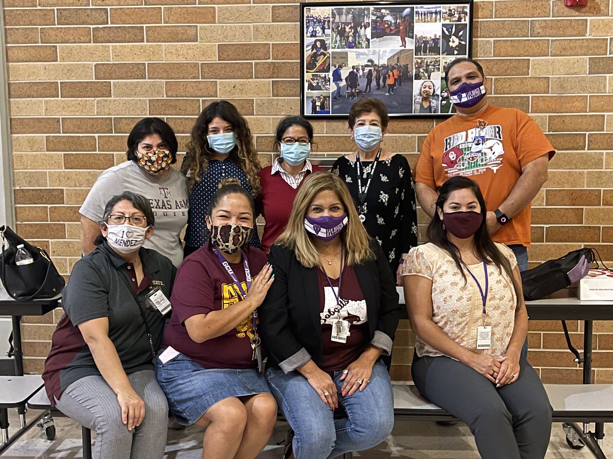educategalore's tweet photo. So #grateful to work alongside these amazing educators! ❤️ #ChampionsForStudents #teamworkmakesthedreamwork #collaborateforgrowth 💜 https://t.co/aaPOX8pGvY