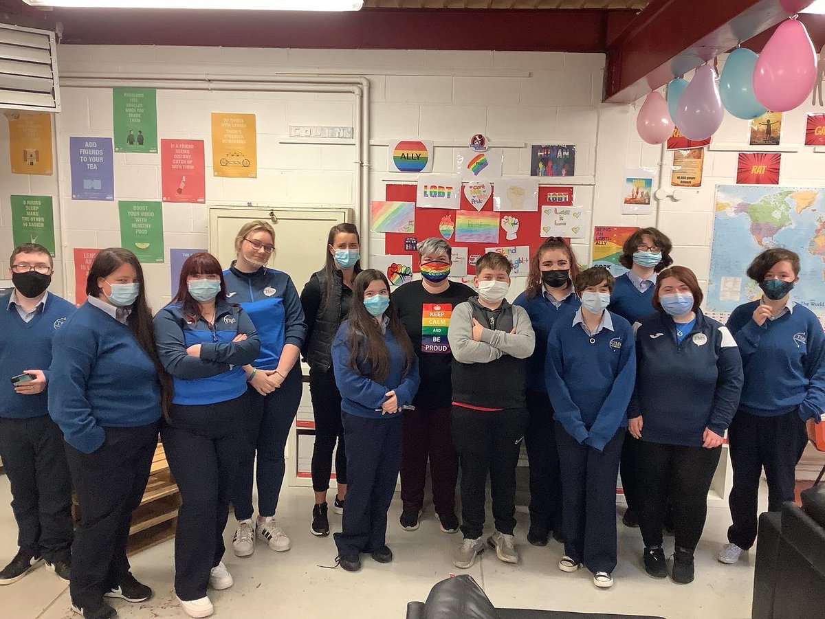 MacswineyCc's tweet photo. Thanks to Stephanie Fogarty for talking to students about LGBTQI+ issues. Very informative and relaxed discussion today. 🏳️‍🌈🏳️‍🌈🏳️‍🌈 #standupawarenessweek https://t.co/9zEJXDmc4u