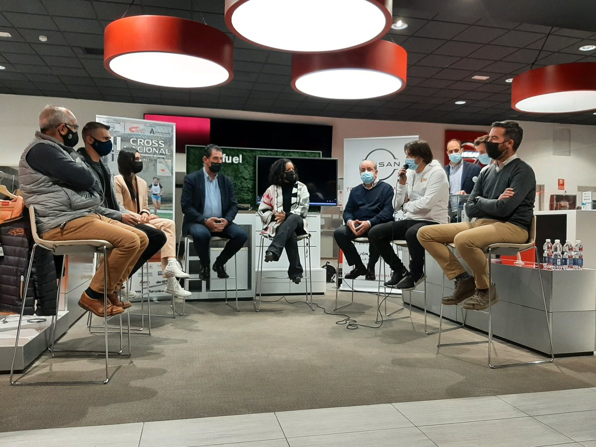 TorresLaraMotor's tweet photo. #torreslaramotor 
Hemos presentado en nuestra instalaciones de Nissan Alcalá la III CROSS NACIONAL Aniversario Alcalá Patrimonio Mundial
que se celebrará el próximo día 12 Diciembre en Alcalá de Henares https://t.co/ipU2NB7eQu