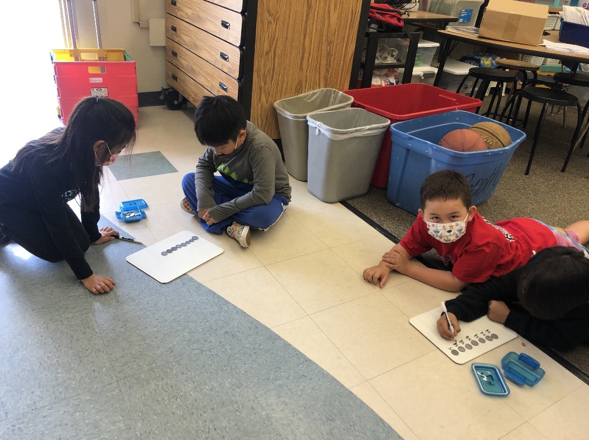 Plavan Elementary School:  2nd grade students from Mrs. Booth’s class “Counting Money”- future accountants in training!  #PlavanPanthers