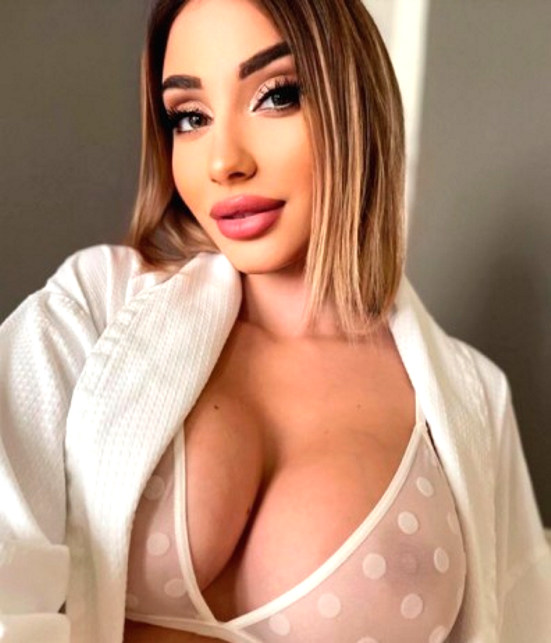 VIENES? TE ESPERO AQUI videochatcumlouder.com/lucia-barcelon… TOP MODEL