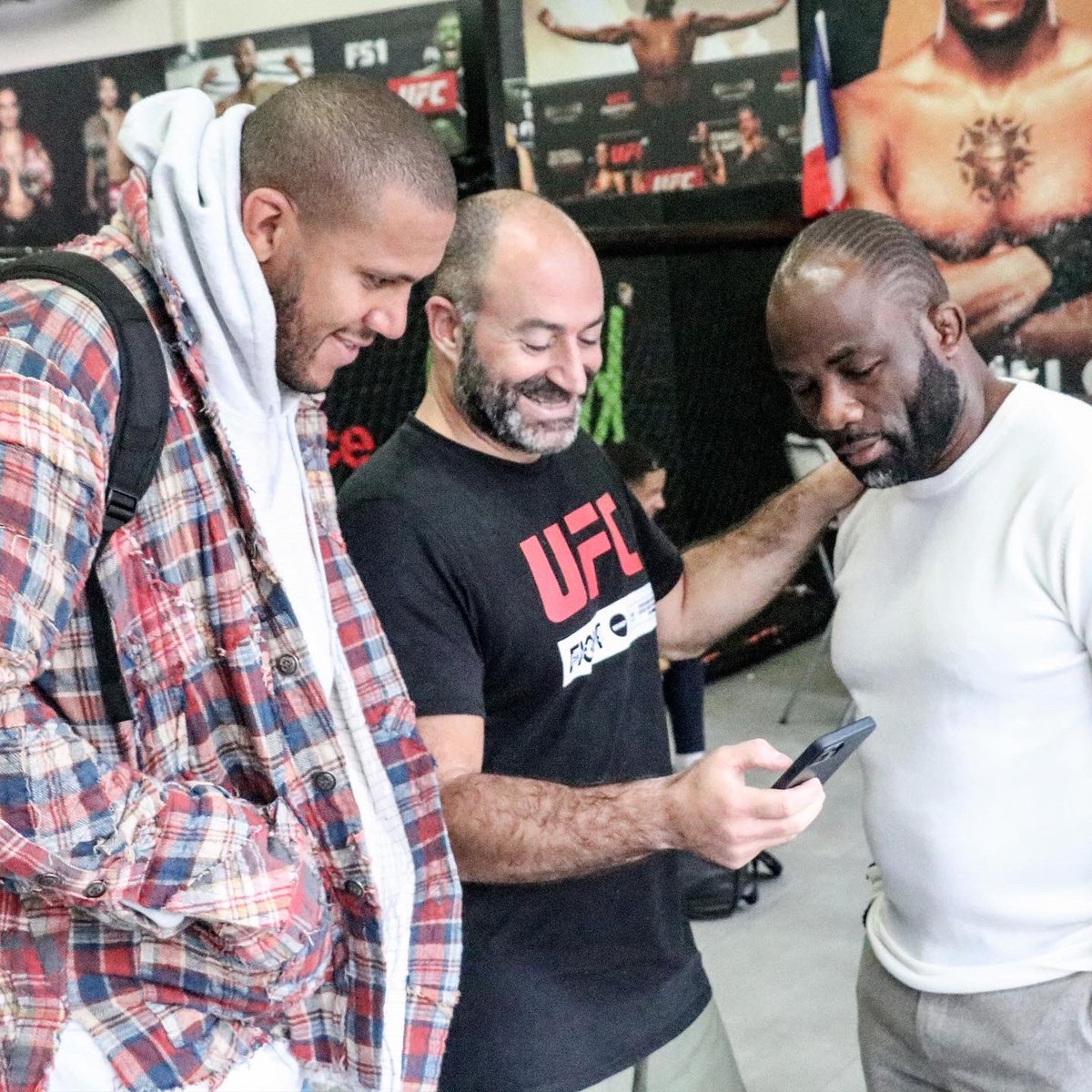 SarfatiBenjamin's tweet photo. À moins d’un mois de #ARES2, nous redoublons d’efforts pour notre premier événement en France. 🇫🇷🔥

Des talents les plus prometteurs de la planète MMA aux combattants les plus expérimentés, la soirée du 11 décembre s’annonce explosive. 💥 https://t.co/K73VBMdcct