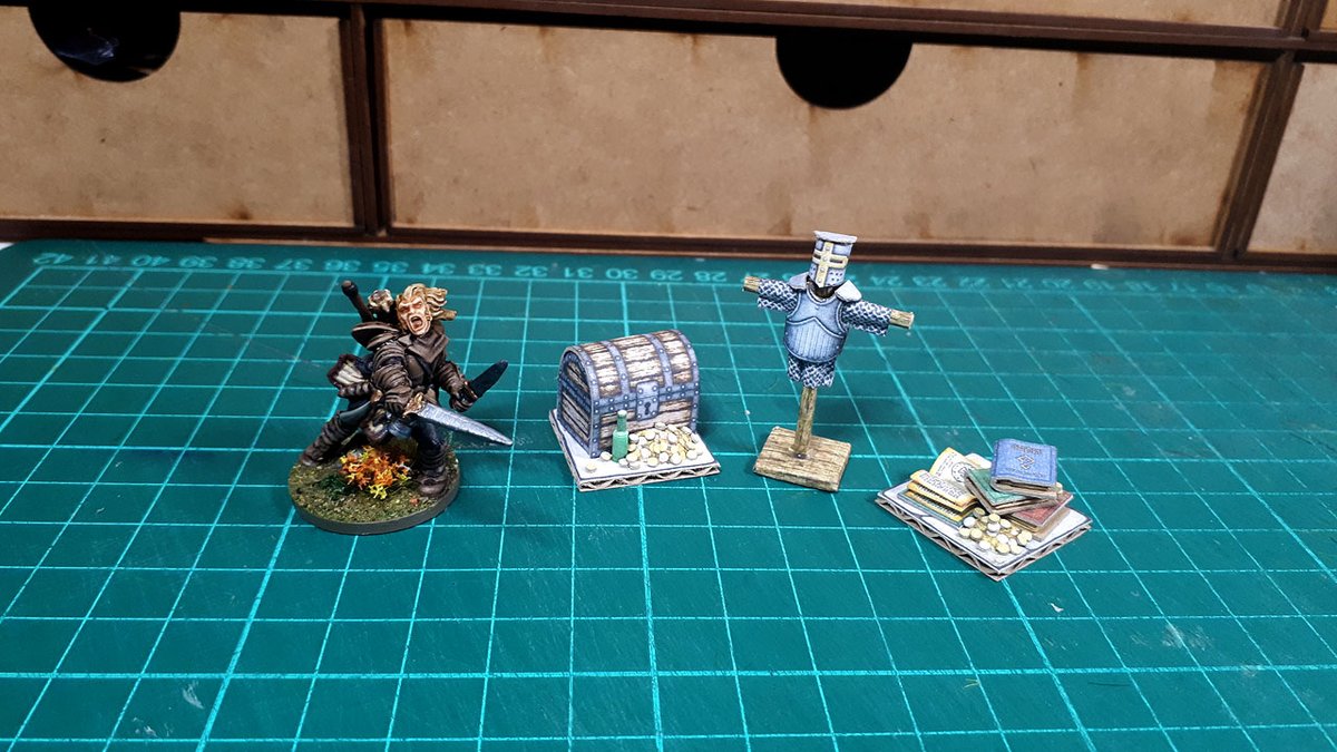 CSPKris's tweet photo. Following on from my last post...
...here's the armour stand with some other treasure (and also with a mini - for scale).

#dnd #crookedstaffterrain https://t.co/sHdU6L5jYf