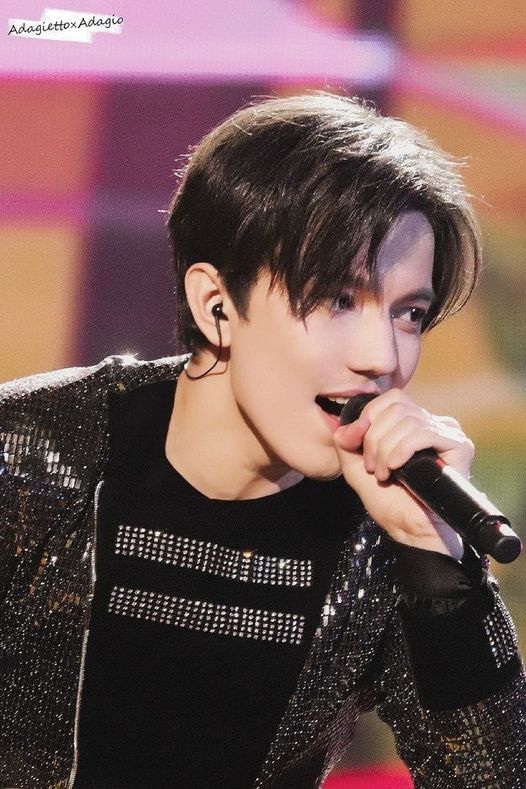 Jackie15110's tweet photo. Hi, My Sweet Dears 
These are exquisitely beautiful songs I have to listen a hundred times to experience them. It's amazing how when I hear him sing these songs, he gives me peace 
@dimash_official
#FlyAway #BeWithMe #DQ #DimashQudaibergen
Let's support Billboard Spotify YouToube https://t.co/n0VOvnJ9rZ