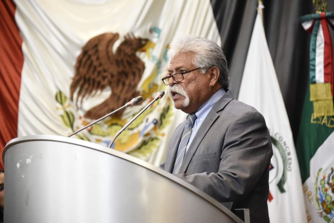 Exhortamos a la Secretaría de Comunicaciones y Transportes en Sonora a colocar nuevamente los señalamientos de la Carretera Internacional México 15, mismos que fueron retirados durante la ampliación del tramo Nogales-Imuris y que son necesarios por seguridad de los pobladores.