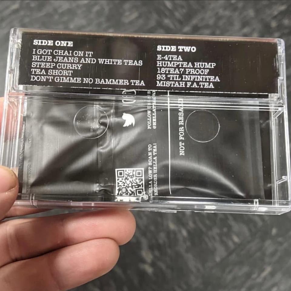 hellateaoakland's tweet image. Early on in hip-hop, rappers would hand out “Demos”  in hopes of getting signed to a label.  

Hella Tea®  tea samples pays homage to that same hustle &amp;amp; mindset.

#HellaTea #HellaOakland #HellaGood #looseleaftea #blackownedbusiness #womanownedbusiness #cassette #oakland #bayarea