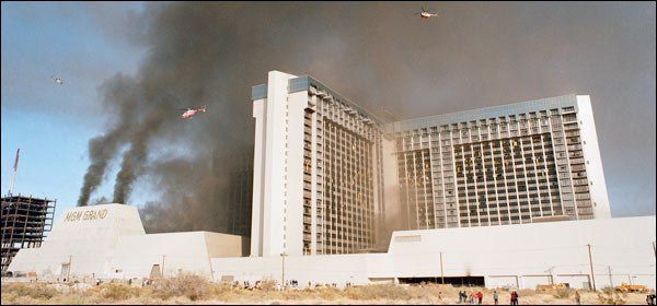 ClarkCountyNV's tweet image. It was one of the saddest days in Las #Vegas #history - a tragedy we'll never forget. #OnThisDay 41 years ago, Nov. 21,1980, a massive fire ripped through the MGM Grand (now @BallysVegas) on the Las Vegas Strip. 87 people died, more than 700 were injured.