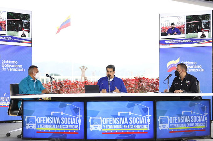 mippci_ven's tweet photo. 📣𝐀𝐬í 𝐥𝐨 𝐃𝐢𝐣𝐨
Pdte. @NicolasMaduro: Poder Popular, Misiones y Grandes Misiones llevan la vanguardia en mantenimiento y recuperación de Obras y Servicios Públicos. Estamos listos para una nueva etapa de prosperidad para bienestar del pueblo.
#ViviendaSoluciónEnRevolución https://t.co/FJtfeu4Fza