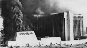 ClarkCountyNV's tweet image. It was one of the saddest days in Las #Vegas #history - a tragedy we'll never forget. #OnThisDay 41 years ago, Nov. 21,1980, a massive fire ripped through the MGM Grand (now @BallysVegas) on the Las Vegas Strip. 87 people died, more than 700 were injured.