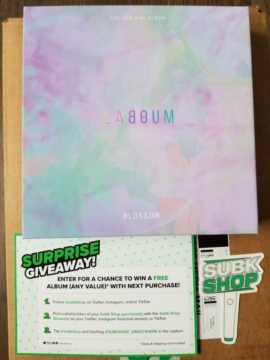 superballk's tweet photo. @subkshop I got my "Blossom" album from @officialLABOUM yesterday! 🥳 Didn't open it until today since I have better lighting
#SUBKSHOP_OMGITSHERE
#LABOUM #BLOSSOM
#KissKiss #라붐 #키스키스 #블러썸 #다시_만나_설레게_해
#LABOUM_KissKiss #LABOUM_BLOSSOM https://t.co/Lpl1mFBZHx