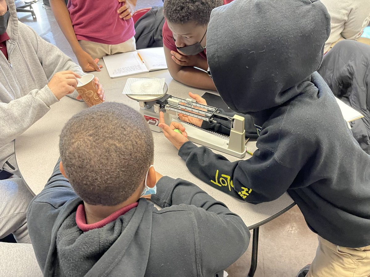 This week my focus was to teach the kids about sugar and some of the bad eating habits that we have developed through the years. Today we measured how much sugar is in a can of soda. “40g of sugar is a lot of sugar”. #Science #teaching