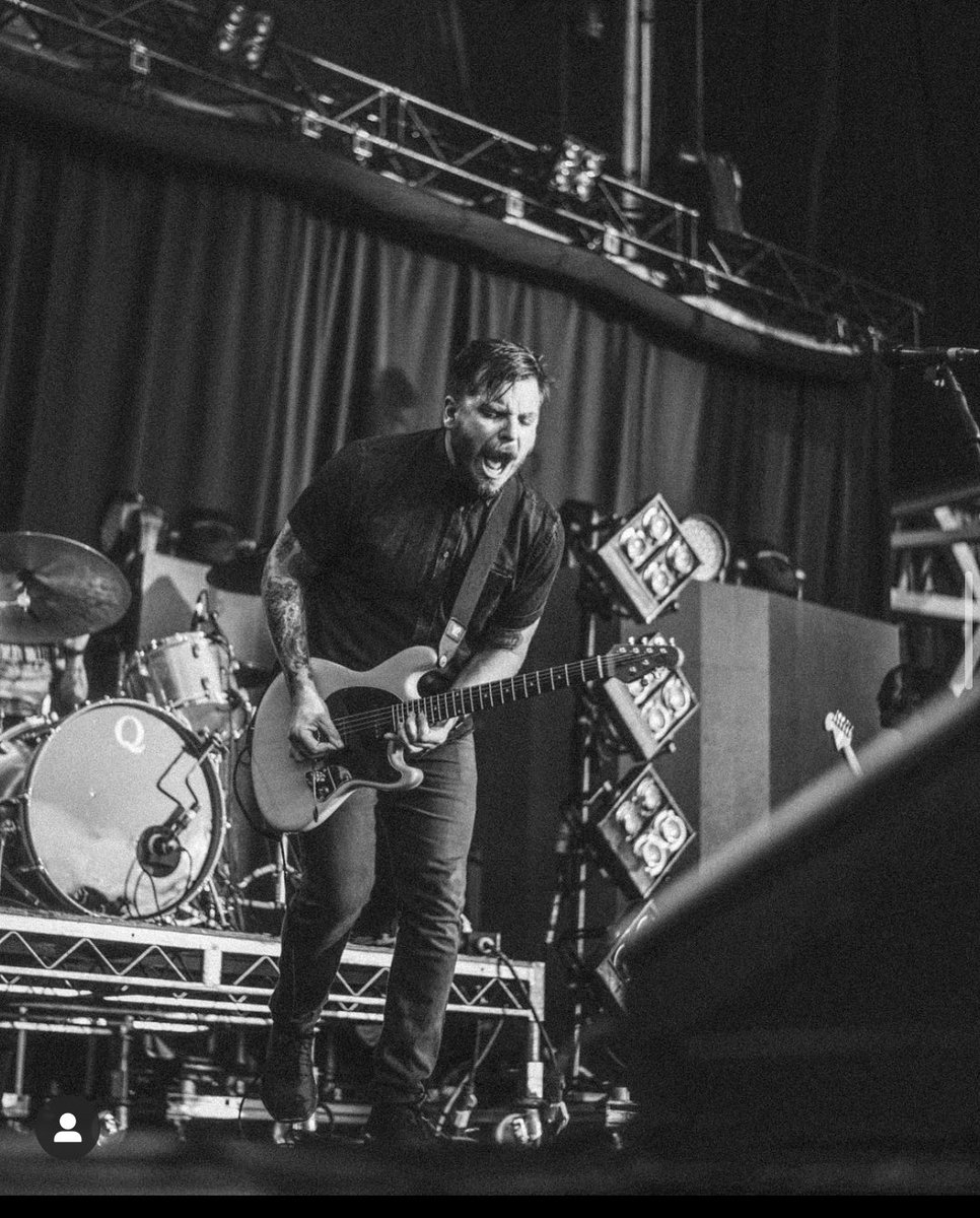 PaperrTigerr's tweet photo. Happiest of birthdays @dustinkensrue 
Forever grateful you were born 🖤  📸 Joe Ortega https://t.co/yrlRmHrx8n