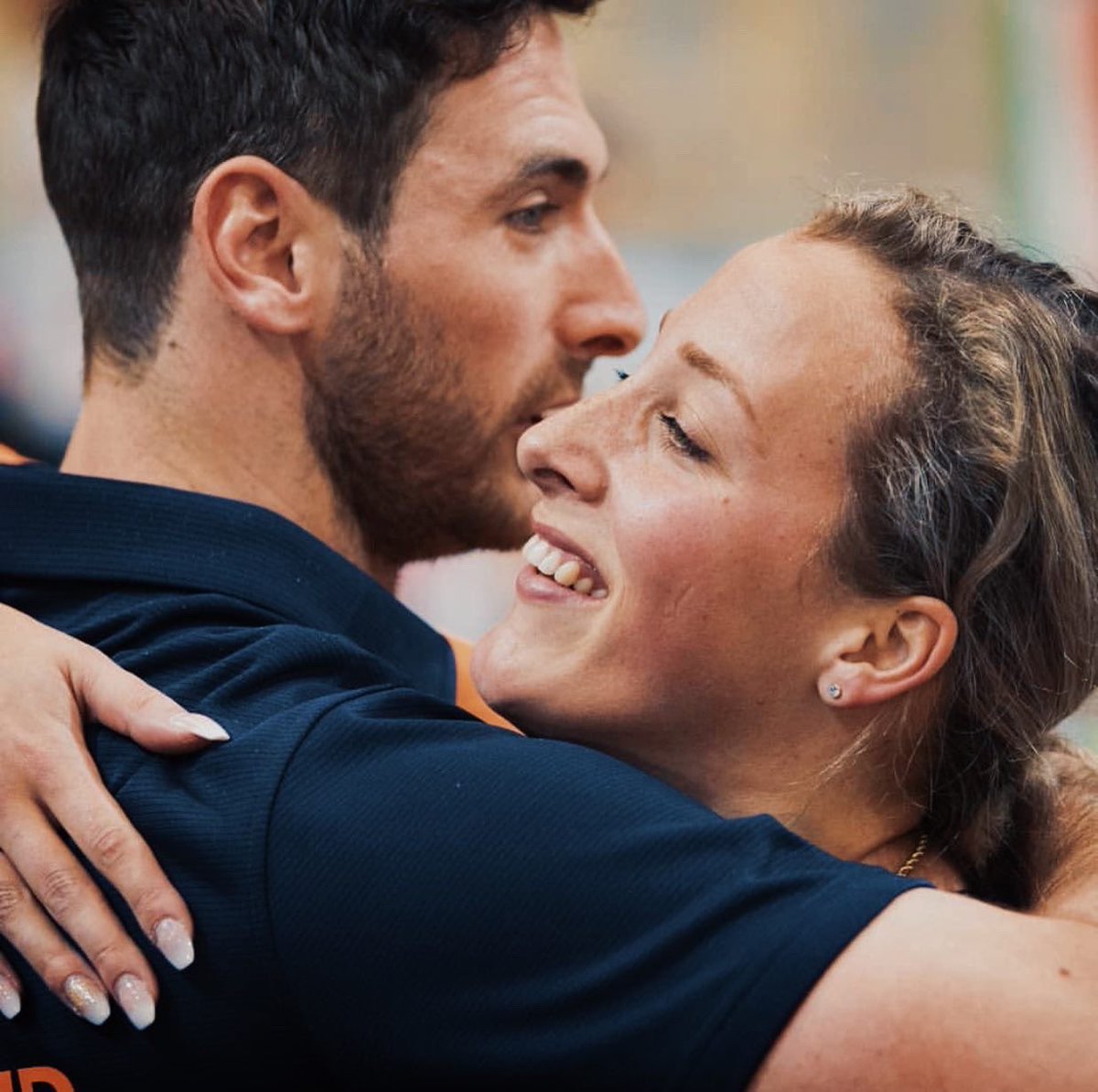 De laatste paar maanden van mijn topsport carrière heb ik mogen fietsen onder jou begeleiding! Je geloofde erin dat ik tijdens het wereldkampioenschap in Apeldoorn een medaille kon pakken. Keihard voor gewerkt met als resultaat een bronzen medaille! 1/2
