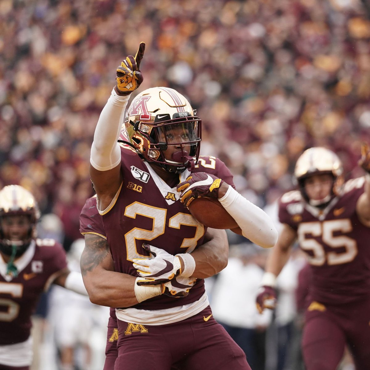 яѕ3 (@1robertstafford) on Twitter photo Blessed and honored to receive an offer from the University of Minnesota! 🟨🟥
@SWiltfong247 @rivalsmike <a href="/adamgorney/">Adam Gorney</a> @Haynes_Gophers <a href="/EauGallieHC/">Coach Sands</a> <a href="/CoachMiller53/">Billy Miller</a> <a href="/QNHall_Uno_JTG/">Coach Hall</a> #bEGreat #EGscholarshipfactory Blessed and honored to receive an offer from the University of Minnesota! 🟨🟥
@SWiltfong247 @rivalsmike <a href="/adamgorney/">Adam Gorney</a> @Haynes_Gophers <a href="/EauGallieHC/">Coach Sands</a> <a href="/CoachMiller53/">Billy Miller</a> <a href="/QNHall_Uno_JTG/">Coach Hall</a> #bEGreat #EGscholarshipfactory
