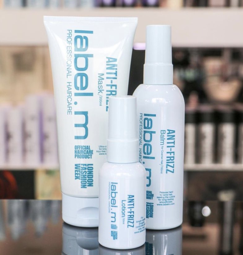 label.m antifrizz range is incredible for 
taming your mane, but still keeping your hairs natural shape! 
.
.
.
⚡ @toniandguyvalencia
. 
#ToniAndGuy #ToniAndGuyWorld 
#ToniAndGuyHair #labelm #labelmantifrizz