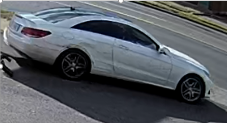 MEM_PoliceDept's tweet photo. Please see the attached photos of the suspects and suspect vehicle from the 2370 Airways Boulevard murder. 

Anyone with any information is urged to call CrimeStoppers at 901-528-CASH. https://t.co/LzYLPJLlOc