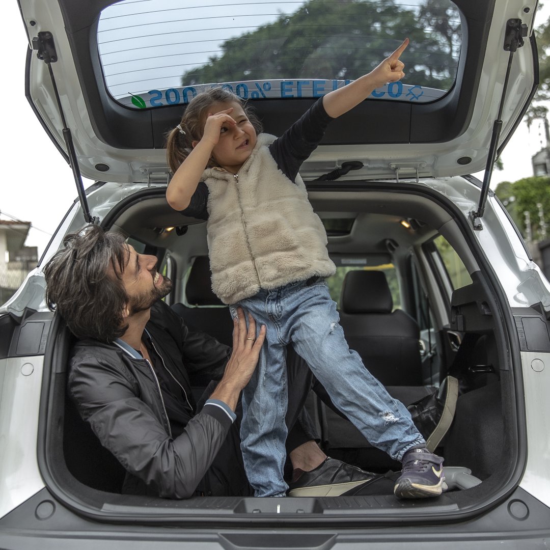jacmotors_br's tweet photo. Tenha espaço de sobra e leve as pessoas mais importantes junto com você, a bordo do magnífico JAC E-JS4. Um SUV de grande porte totalmente elétrico, #ZeroEmissões, que proporciona tecnologia de ponta e muito conforto. Vamos? #JAC #EJS4 #CarrosElétricos #Eco https://t.co/DGpThh9hmg