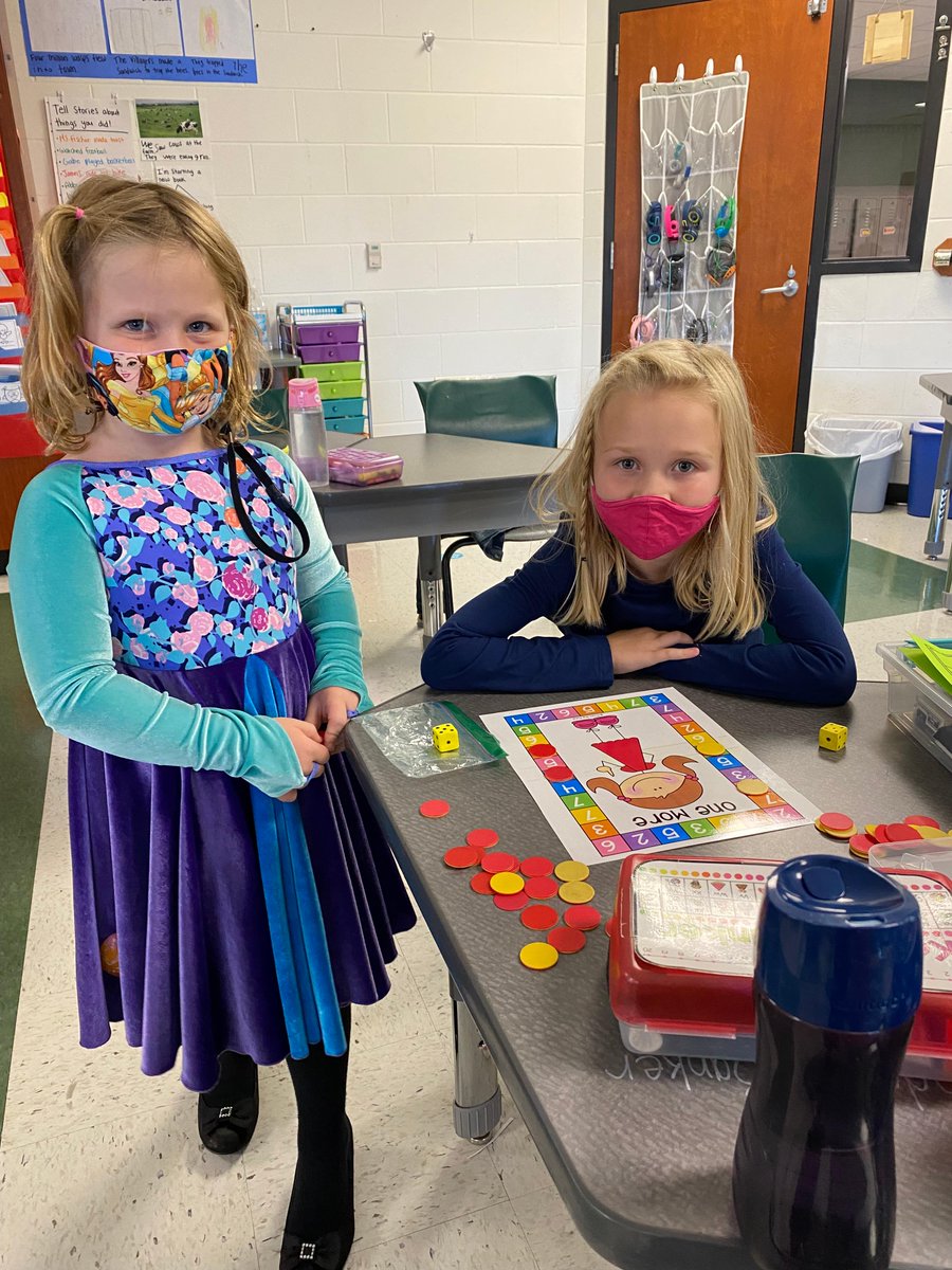 HortonvilleSD's tweet photo. First graders in Ms. Fischer's class at NGES have been 😍 loving 😍 math centers this year! They practice fluency, play math games, and use technology for math.
(photos taken week of November 8)
*
*
*
#Math #FirstGrade #NGES #HASD https://t.co/BQVslWWKUV