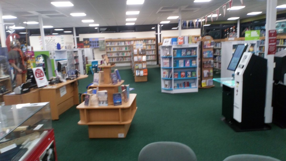 MiddlewichPol's tweet image. We have been in Middlewich Library today after reports of Anti-social Behaviour by youths. We shall continue to pop in and check to see if everything Is okay.