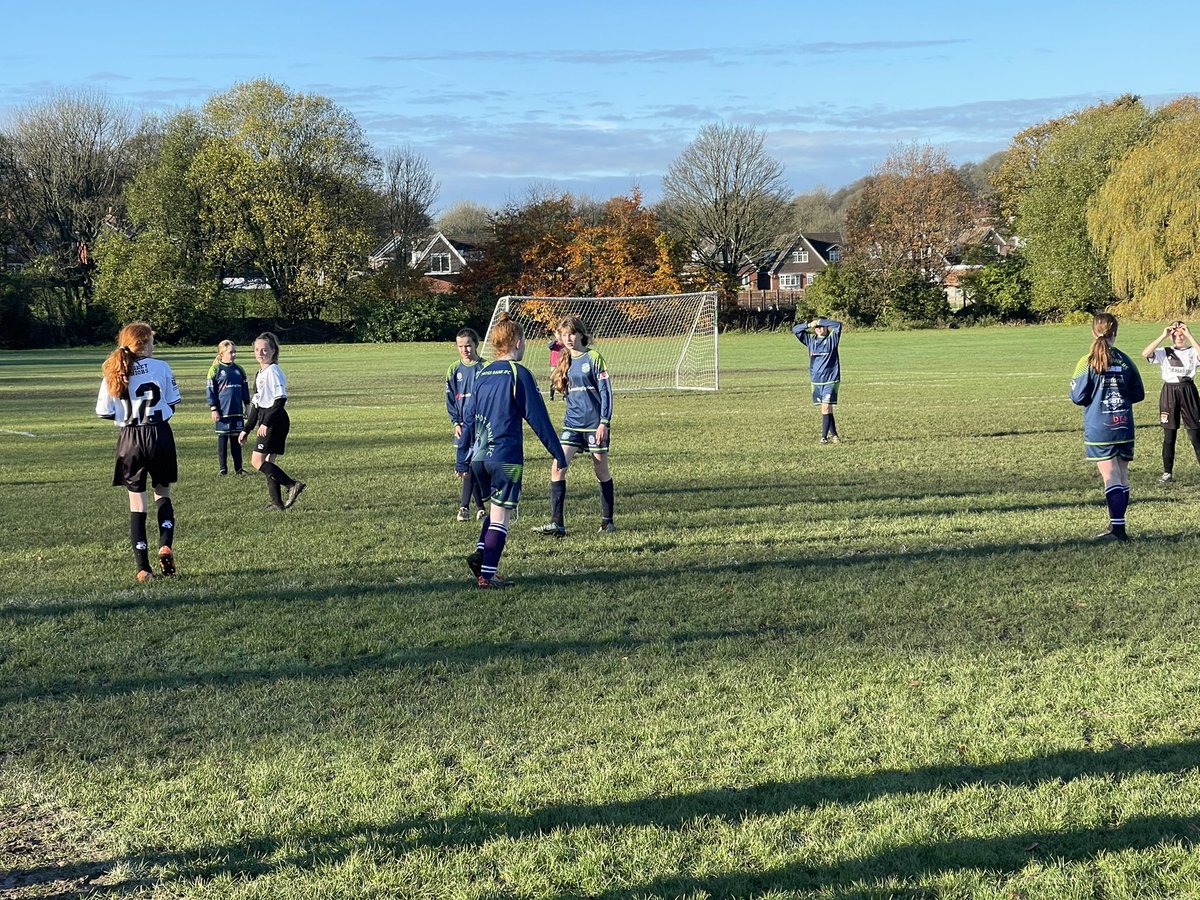 #MossBankJFC our U13s Girls Vikings in action on Sunday on the <a href="/LeasingOptions/">LeasingOptions.co.uk</a> Pavilion in the <a href="/OfficialBBDFL/">Bolton, Bury & District Football League</a> v <a href="/mossleyjuniors/">mossley juniors</a> Girls U13s in a great game ⚽️ well to both teams ⚽️ #upthebank #GSR #UTB #MBNK well done Girls 👏👏 <a href="/Mossbank_Girls/">Mossbank Girls</a> <a href="/BLGirlsFootball/">Kelly</a>
