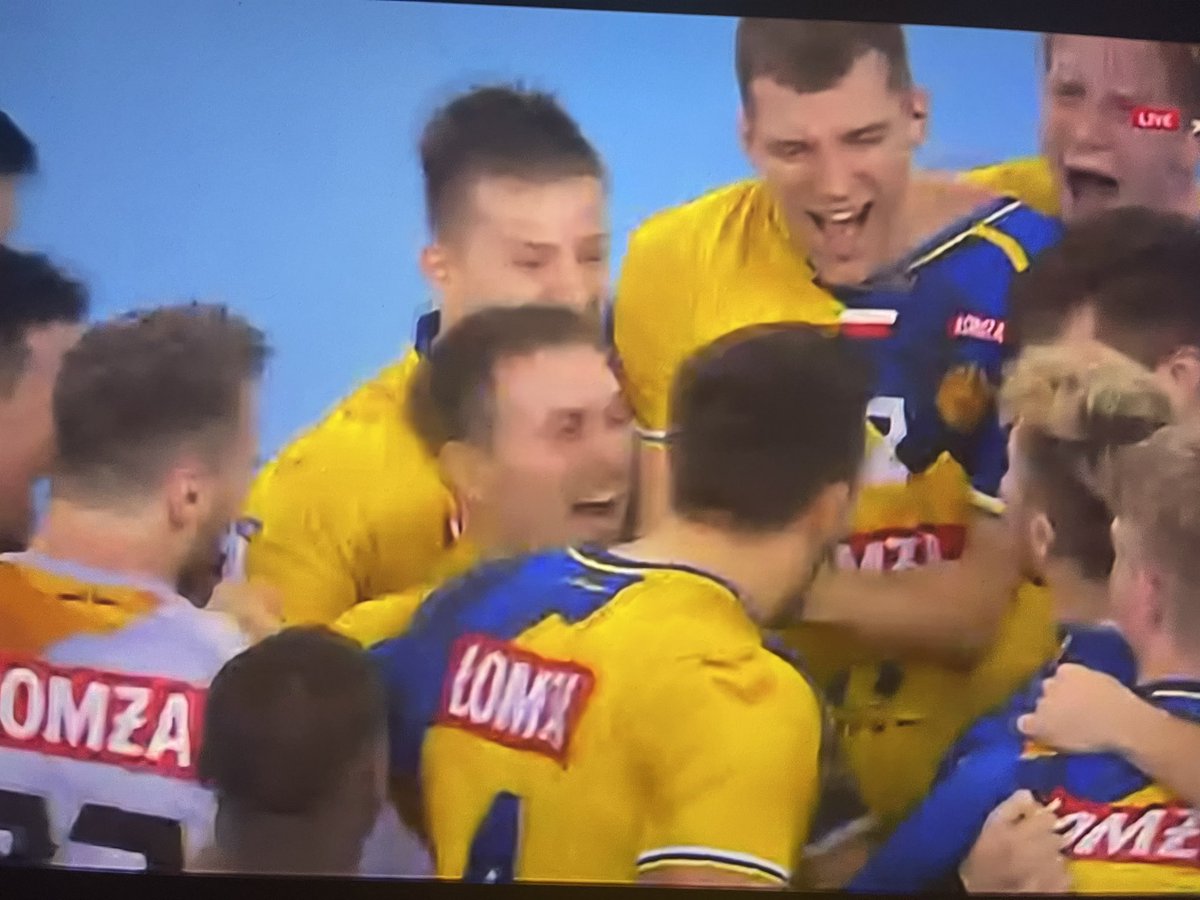 Ale <a href="/kielcehandball/">Industria Kielce</a> w Barcelonie! Brawo! Brawo! 🇵🇱🇵🇱🇵🇱

#BARKIE