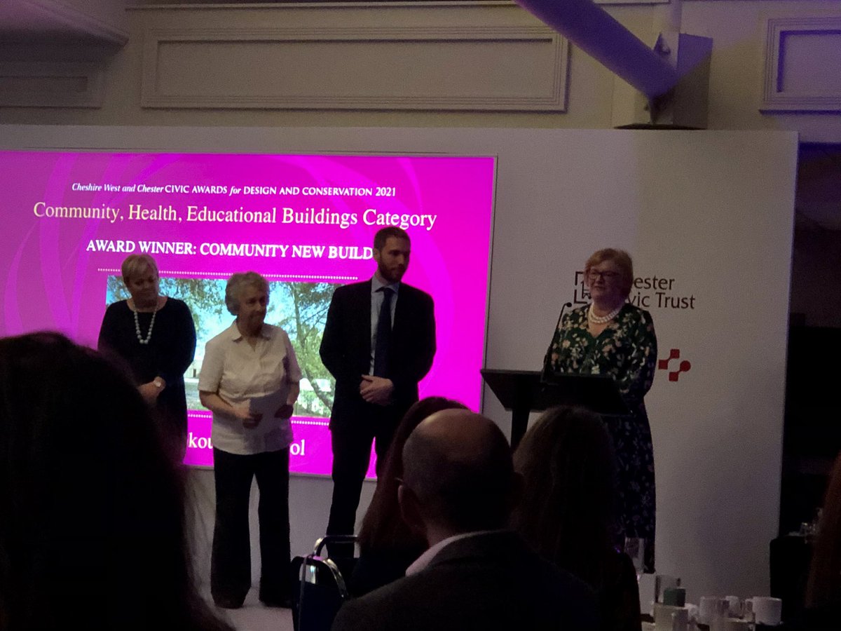 louise gittins 🌹🌹🌹 tweet media