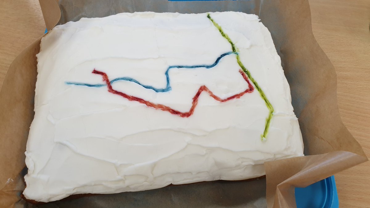 Craig Robson (@carobson) on Twitter photo (post)GIS day <a href="/GeospatialNCL/">Geospatial Newcastle</a> coffee and cake contribution, combining cake, maps and the great north run #GISDay #PostGISDay (post)GIS day <a href="/GeospatialNCL/">Geospatial Newcastle</a> coffee and cake contribution, combining cake, maps and the great north run #GISDay #PostGISDay