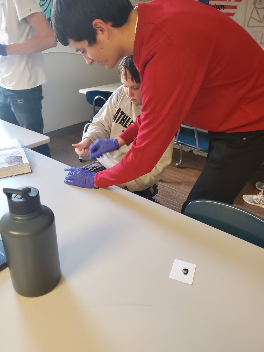 FortCalhounSci's tweet photo. FC forensic scientists collected fingerprints today to find the prevalence of loops, whorls, and arches. Thanks to our 50+ FC student and staff fingerprints donors! πππΌ #fingerprinting #fortcalhoun https://t.co/L1RVgbXOiF
