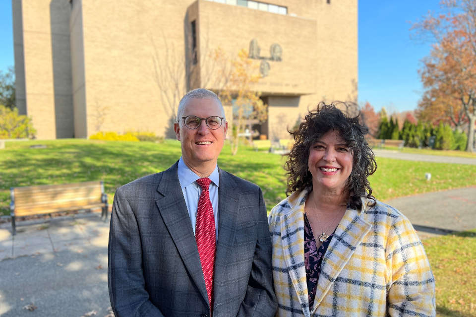 We've got #StJohnsLaw faculty news! <a href="/DeanMikeSimons/">Mike Simons</a> has announced that <a href="/JohnQBarrett/">John Q. Barrett</a> will be the Law School’s Benjamin N. Cardozo Professor of Law and <a href="/rachelhsmith/">Rachel H Smith</a> will become the Mary C. Daly Professor of Legal Writing. Read all about it bit.ly/namedprofessors
