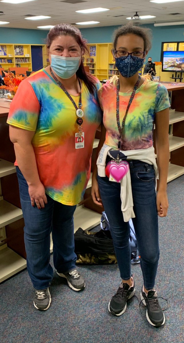 cmmonson1's tweet photo. The future is bright 😎 @SmithES_AISD even with the same lanyard! #TexasGenerationWeek https://t.co/ylp0IetU2t