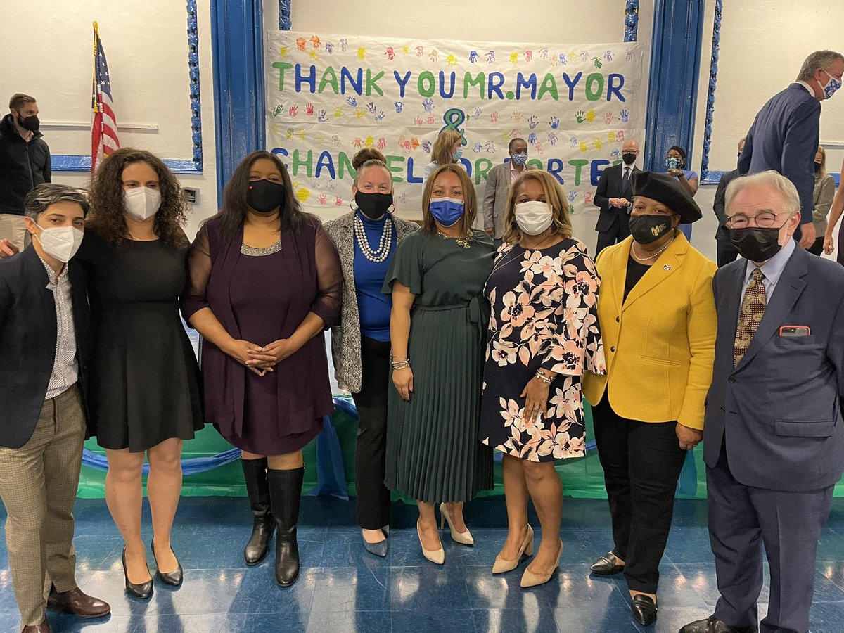Community District 19 (@nycdistrict19) on Twitter photo <a href="/nycmayor/">Mayor Eric Adams</a> <a href="/DOEChancellor/">Chancellor Melissa Aviles-Ramos</a> & <a href="/DarrickHamilton/">Darrick Hamilton</a> visited D19 to announce a Community Scholarship for <a href="/BGEschool/">BrooklynGardensElementary</a> kindergartners entering the #SaveForCollege Program!
<a href="/TamraCollinsD19/">Tamra Collins</a>
@ExecSuptKWatts
<a href="/SpenceIreneK/">Irene K. Spence</a>
<a href="/EspadaCiani/">Principal Ciani Espada</a>
#d19allthewayupandbeyond <a href="/nycmayor/">Mayor Eric Adams</a> <a href="/DOEChancellor/">Chancellor Melissa Aviles-Ramos</a> & <a href="/DarrickHamilton/">Darrick Hamilton</a> visited D19 to announce a Community Scholarship for <a href="/BGEschool/">BrooklynGardensElementary</a> kindergartners entering the #SaveForCollege Program!
<a href="/TamraCollinsD19/">Tamra Collins</a>
@ExecSuptKWatts
<a href="/SpenceIreneK/">Irene K. Spence</a>
<a href="/EspadaCiani/">Principal Ciani Espada</a>
#d19allthewayupandbeyond