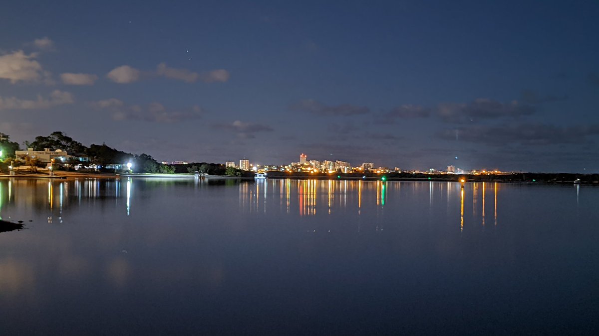 Pixel6Pics's tweet photo. Big city lights - Caloundra on the Pixel 6 Pro

#caloundra #TeamPixel https://t.co/jhYdQH1stV