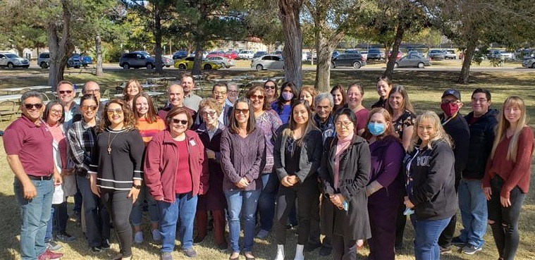 NMSUVPR's tweet photo. Fall 2021 All Hands meeting for the Office of @NMSUVPR and @nmsugradschool. Mission oriented, talented, dedicated, innovative, hard working and simply wonderful to be with. Thank you! #ElevateResearch #ElevateCreativity #StudentSuccess https://t.co/tlj4I7gRTn