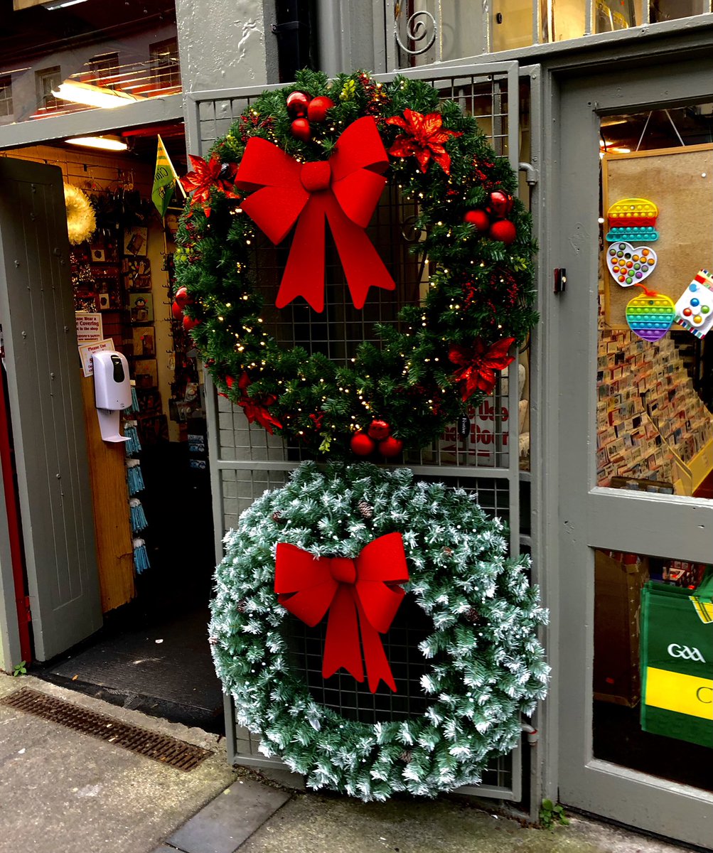 CastleStTraders's tweet image. Wow! 🤩 

Check out these amazing Christmas wreaths available from @FocusTralee on Castle Street 🎄 Definitely getting us in the festive mood!

#feelingfestive #visitcastlestreet