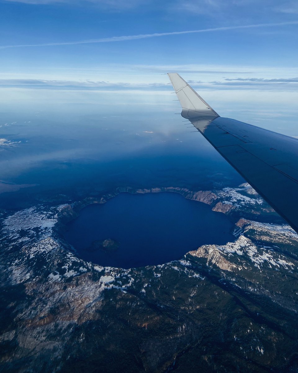 BabyBeastSeason's tweet photo. my flight last week>>> https://t.co/YX5W18vuiO
