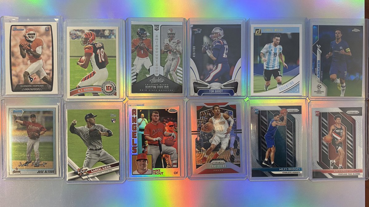 JJMcIntosh's tweet image. Football, soccer, basketball and baseball. All cards under $10. 

Shoot out an offer or ask for a price! 

$2 or more! 

@HobbyConnector @sports_sell @linkmycard @DailySportcards