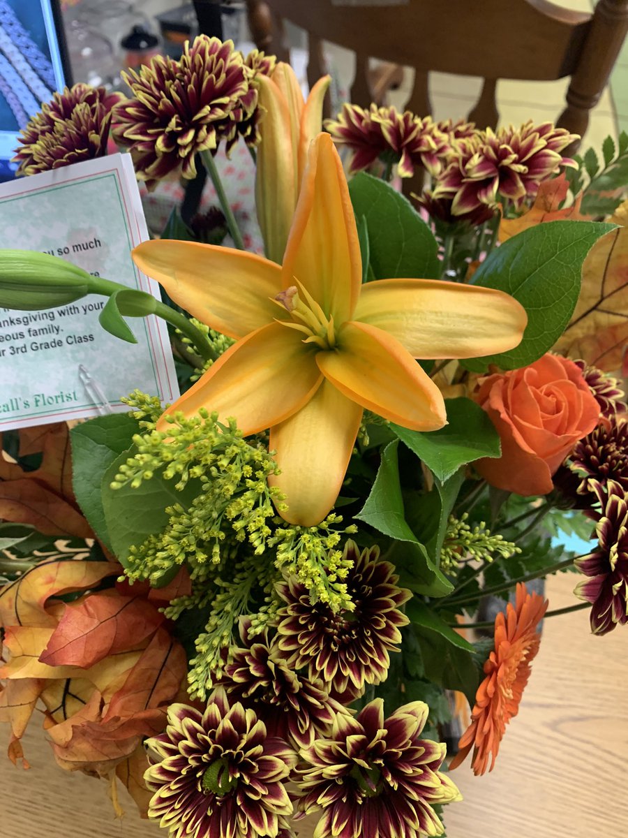 AmyWeaver1995's tweet photo. When your class is literally the most thoughtful class ever! So thankful! #thirdgrade #sweetestclass https://t.co/2r5plSCu9F