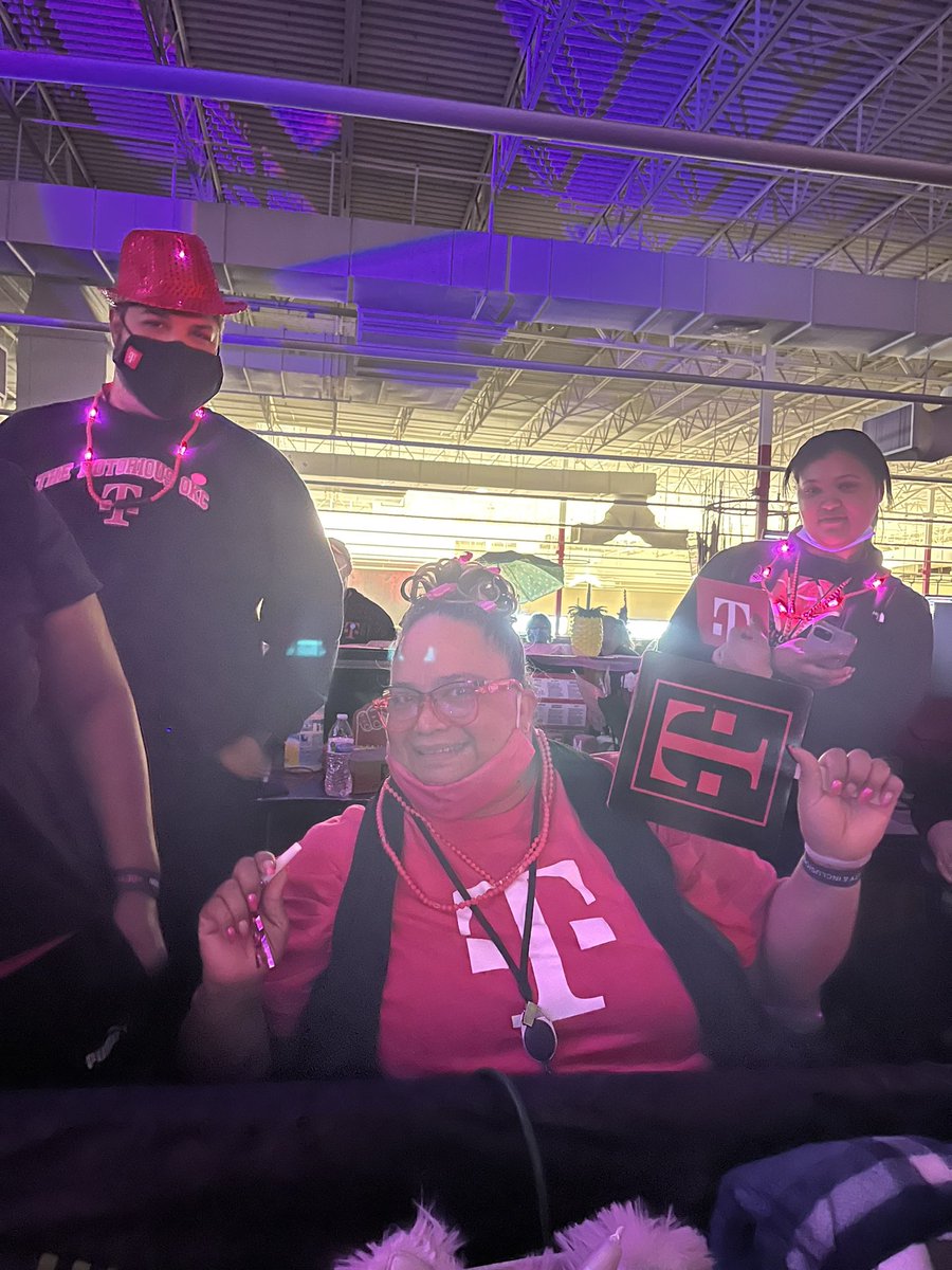 405 Unified tweet media