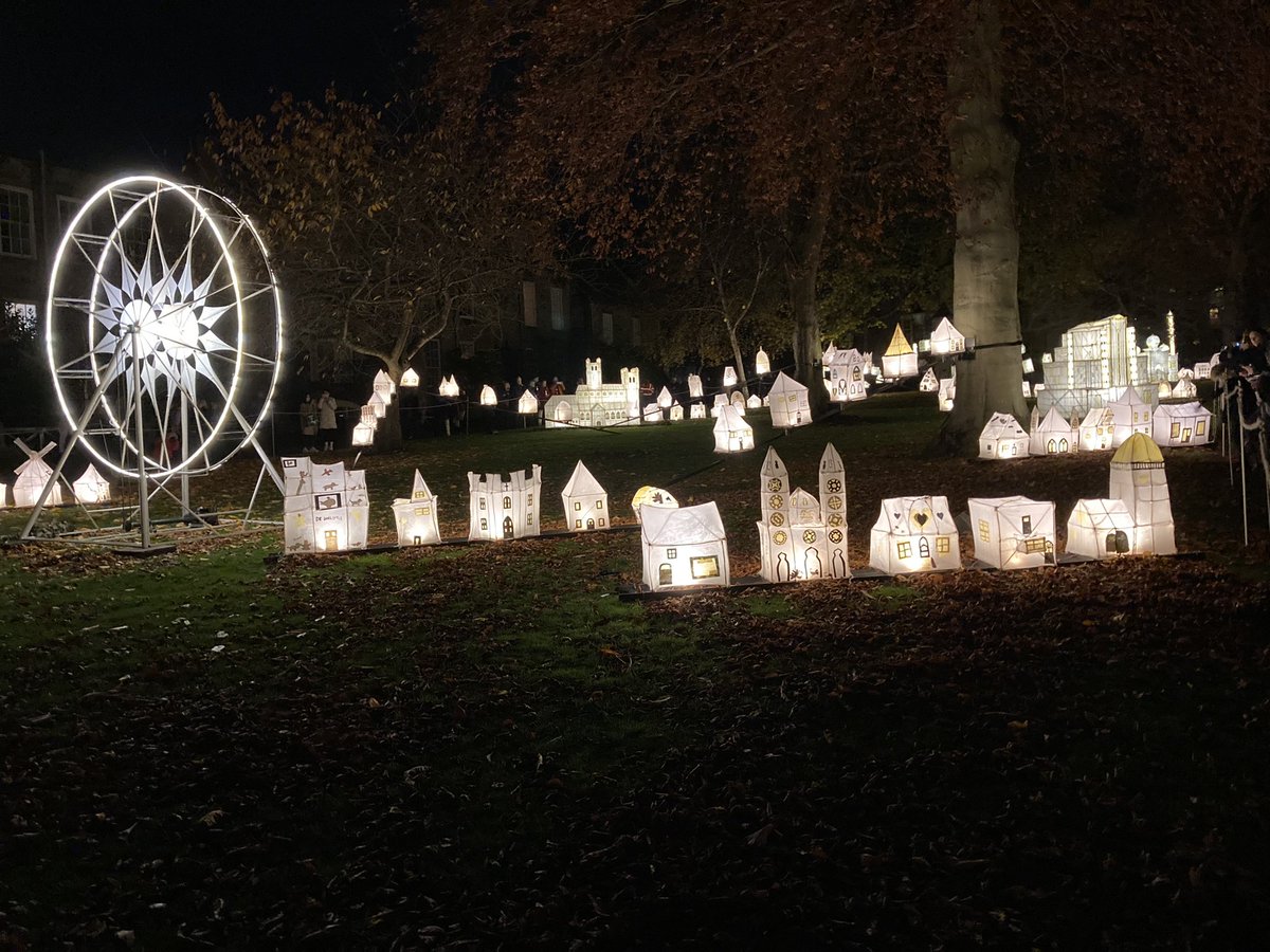 BluegrassRsrch's tweet photo. Bluegrass in action tonight for the evaluation of the fabulous #LumiereDurham   Amazing artworks and wonderful buzz in the city https://t.co/BWSi6iohrQ