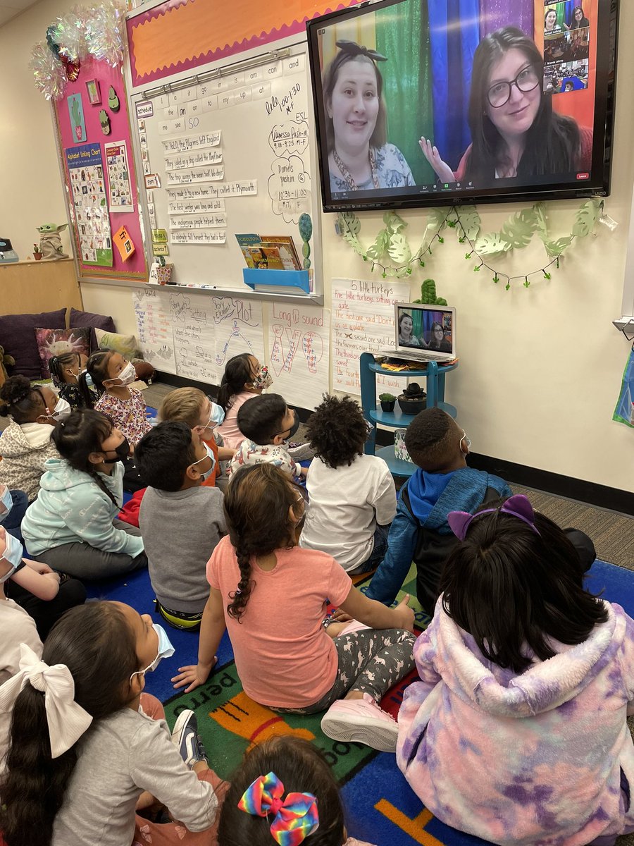 AdriannaPence's tweet photo. Story Telling Time! ππβ€οΈ We have missed our awesome story tellers! So glad to have them back! #KCKPL @HazelgroveKck @kckschools #literacy #lovereading #teachertwitter https://t.co/9xvkS5I38i