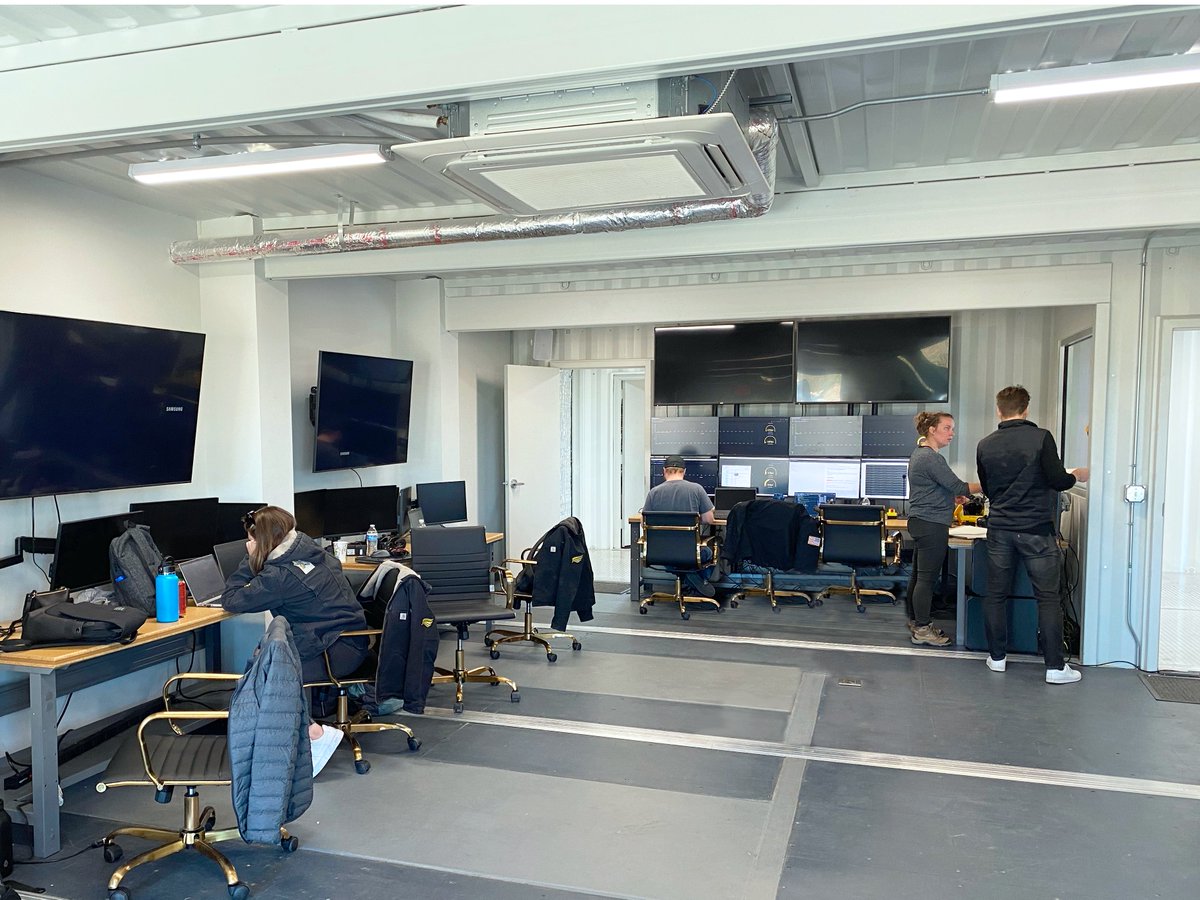 BMStructures's tweet photo. Check out the latest shipping container office complex we built for @hermeuscorp!

Constructed out of 13x 40' shipping containers, it serves as a creative space for some of the most innovative minds in the aerospace industry who are using the building as an engine testing site. https://t.co/yed8GkOQGy