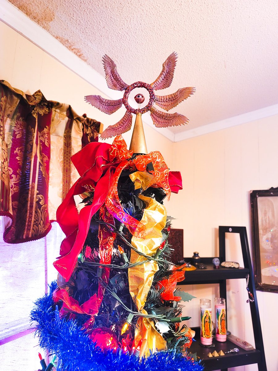 WforWBibleComic's tweet photo. An artist called @teensiebug is creating "Biblically accurate" angels for Christmas trees. What do you think? Want an Ophanim for your tree?
https://t.co/QgGTaJ4X6B
#bible #biblestudy #biblical #biblicallyaccurateangels #biblicallyaccurateangel #angel #angels #christmas https://t.co/izl3vdZPTx