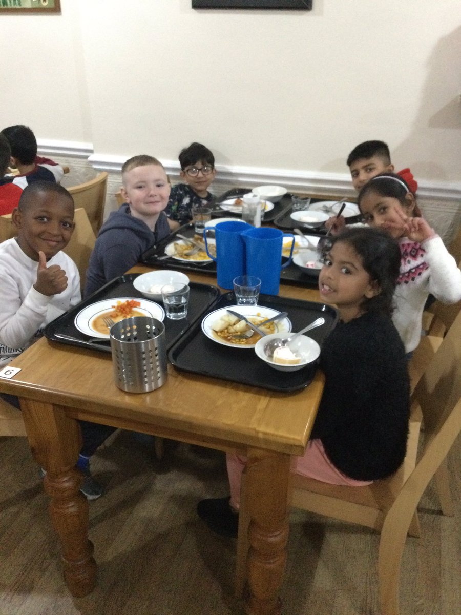 Galton_Valley's tweet photo. Tea time! It’s hungry work being elves! #ElfTraining https://t.co/rO9A8sOW51
