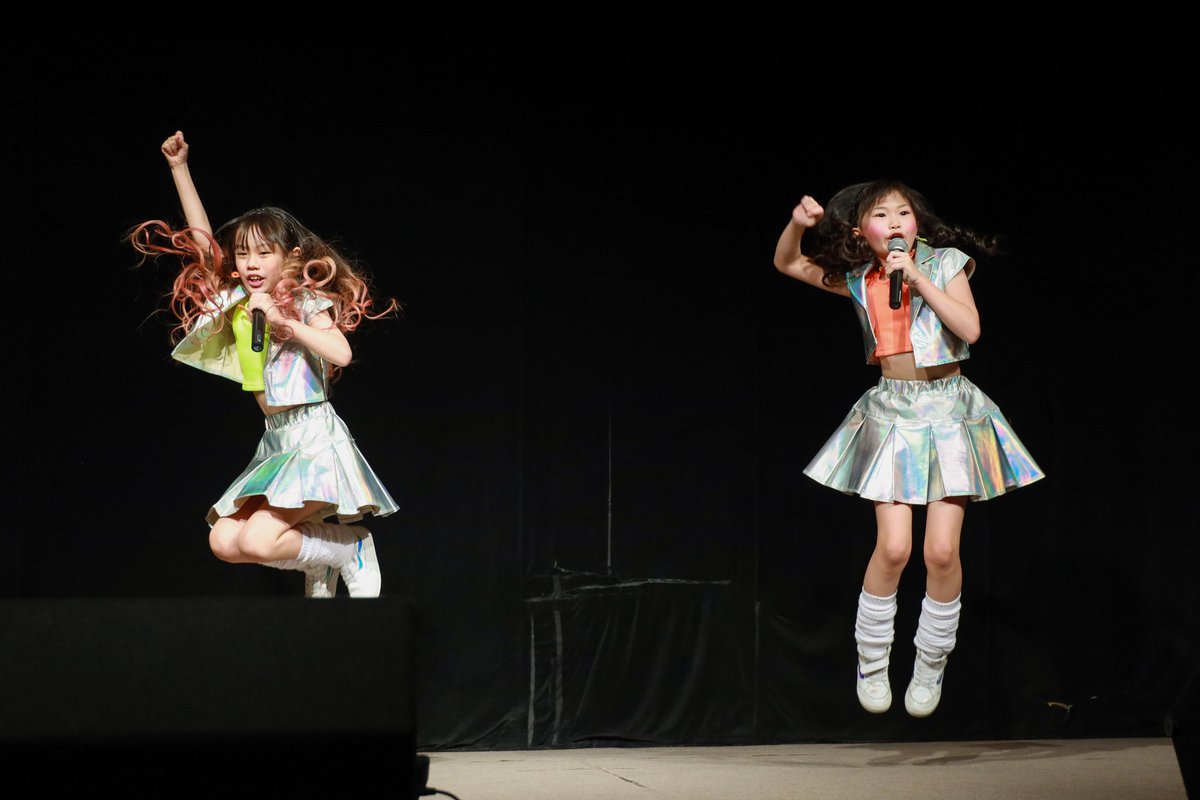 motoyan2015's tweet photo. 11月13日(土)
東京アイドル劇場mini
@ YMCAスペースYホール

ひななん、かじゃみん ／ ちびみに。

Jumping "Dancing JS IDOL"

#白木姫菜 #ひななん 
#髙橋風葉 #かじゃみん 
#ちびみに #アイドル #DancingJSIDOL 
#東京アイドル劇場mini https://t.co/FcftBJSEf9