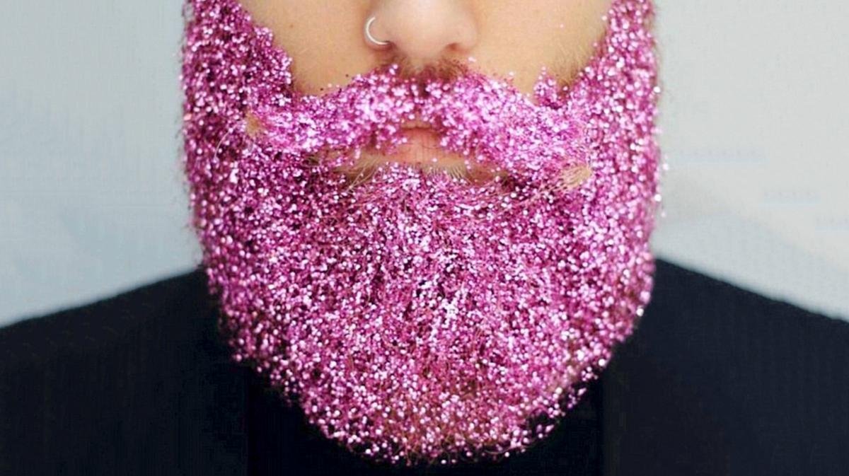 Fearfullytoxic's tweet photo. @Zvtvnnv While your umbrellas may offer you some protection, I'm full of glittery surprises from my beard to my boots.

You don't recall me having a beard? Well I do, and it's made of glitter! https://t.co/LpGC2zSl4I