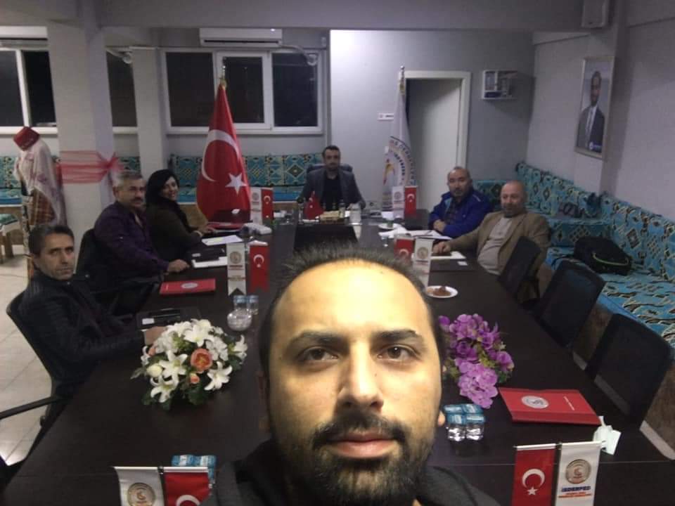 isderfd's tweet photo. Yürütme Kurulu Toplantımız Genel Başkanımız Mesut ŞAT öncülüğünde, Genel Sekreterimiz ve Genel Başkan Yardımcılarımız ile birlikte yapılmıştır.
#birliktedahagüçlüyüz https://t.co/cEd7dka6Tv